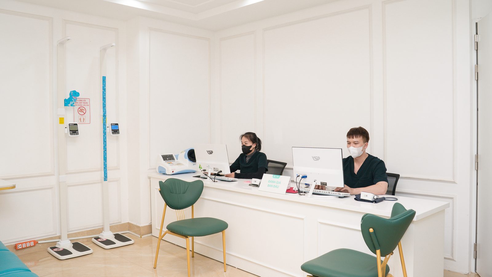 Patient waiting area at Picasso Dental Da Lat
