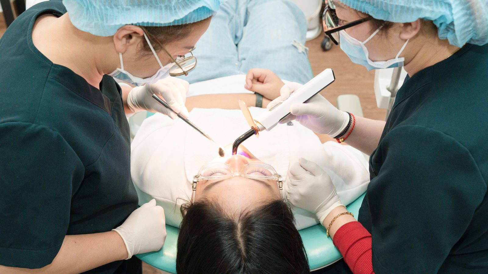 Composite fillings treatment at Picasso Dental Da Lat
