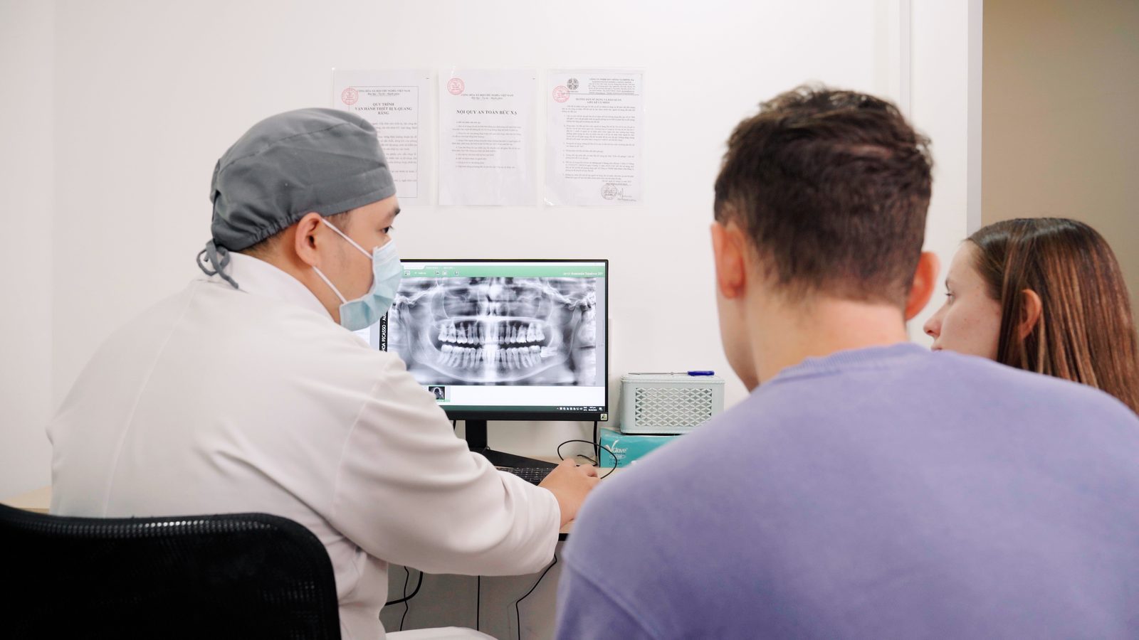 Treatment consultation at Picasso Dental Da Nang Hoàng Diệu