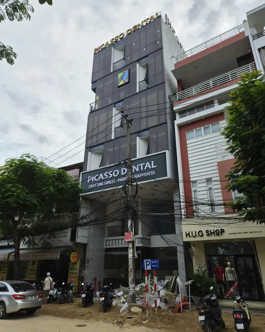 Construction progress on the new Picasso Dental building in Da Nang, July 2026