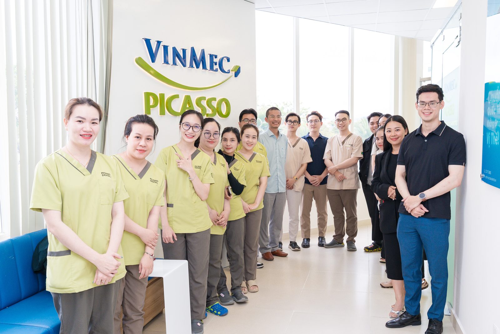 Implant planning consultation at Picasso Da Nang Vinmec