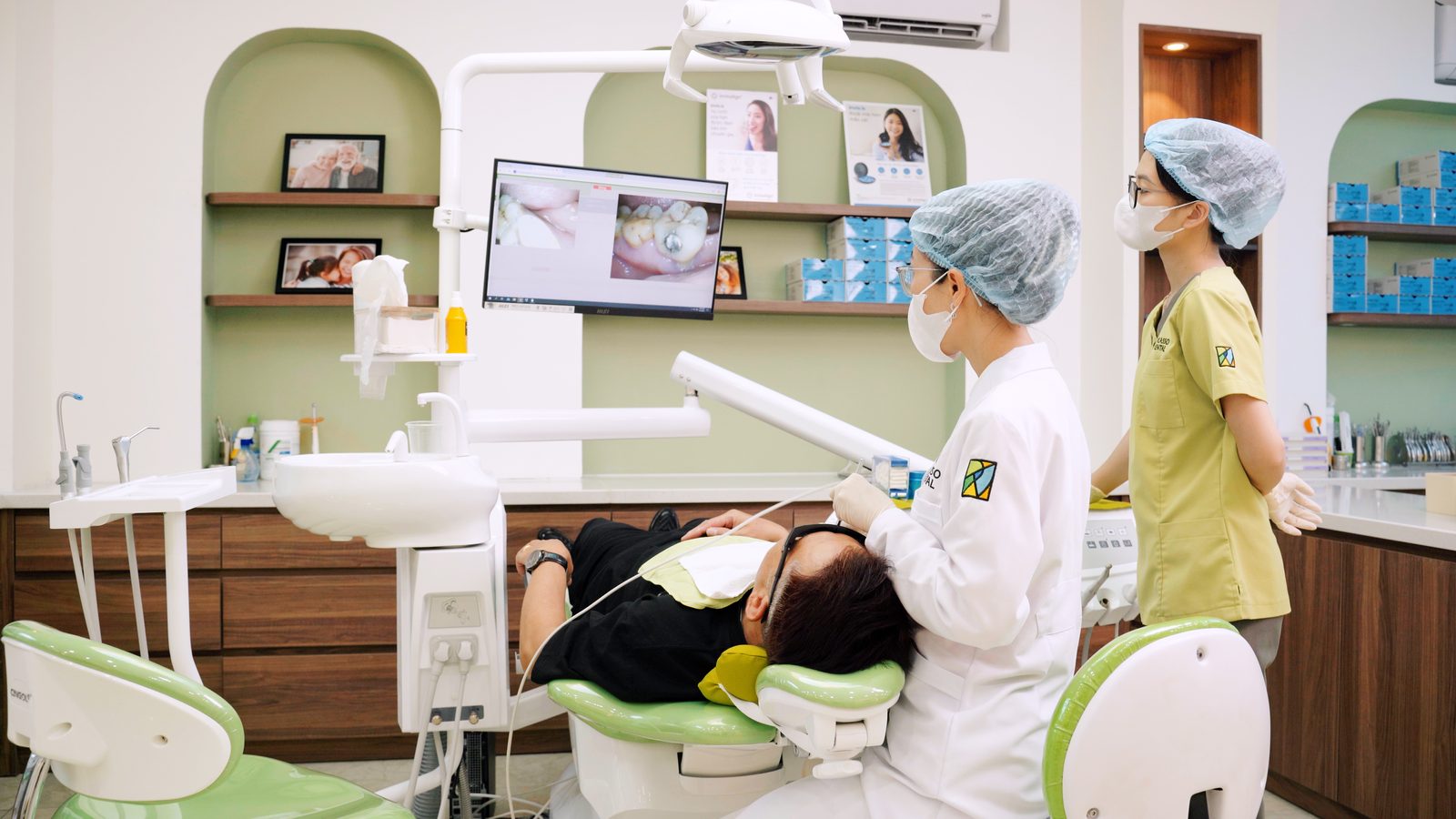 Clinical consultation at Picasso Dental Hanoi Old Quarter