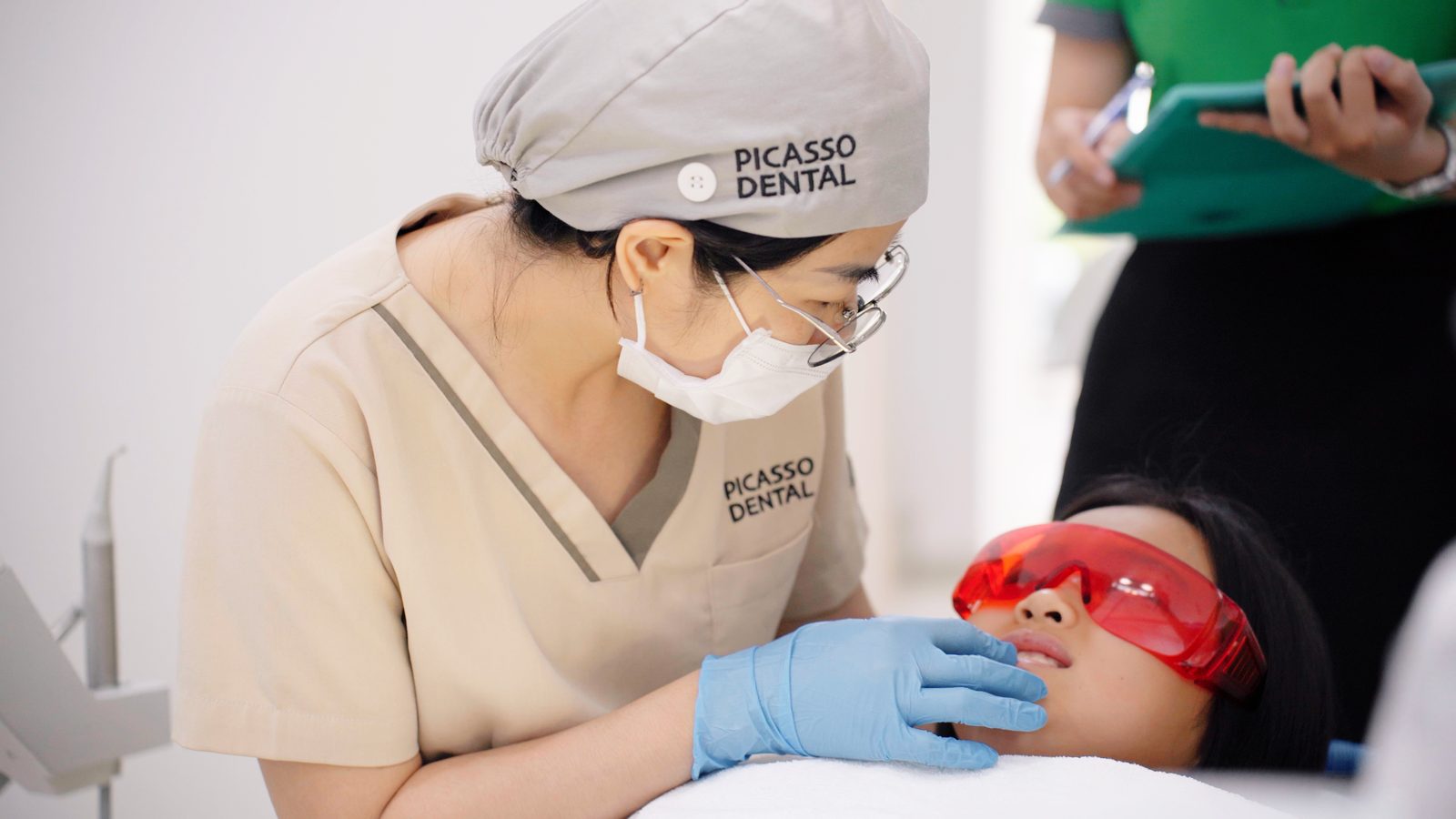 Dental exam room at Picasso Dental HCMC Thảo Điền